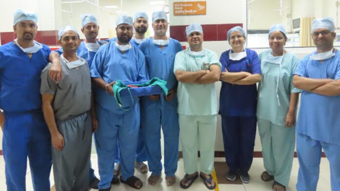Twelve cm came out of the brain. large tumor
