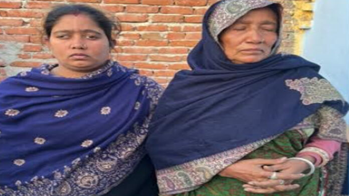 Three suppliers including two women supplying drugs and liquor arrested