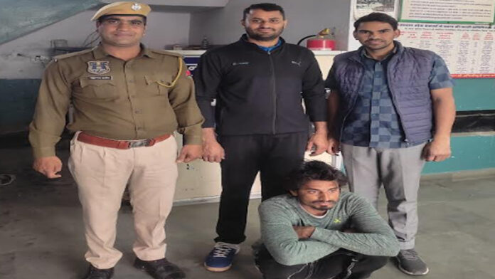 Smack smuggler arrested