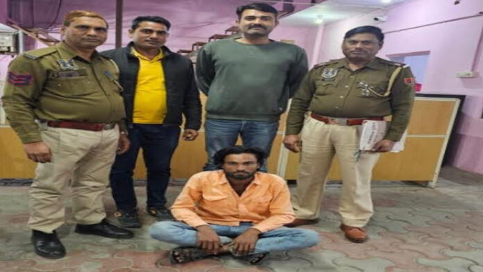 A criminal arrested along with illegal weapons and two-wheeler