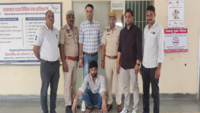 Smuggler supplying illegal drugs and banned medicines Tramadol arrested