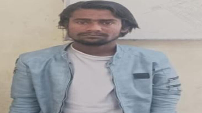 Saddam Qureshi alias Saddu, possessing illegal weapons, arrested