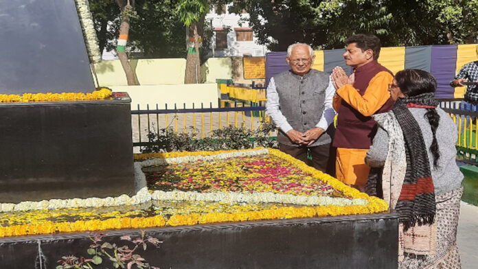 Floral tributes paid to Captain Amit Bhardwaj on his 52nd birth anniversary ​