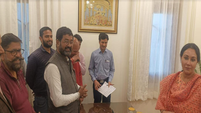 Employees Federation delegation