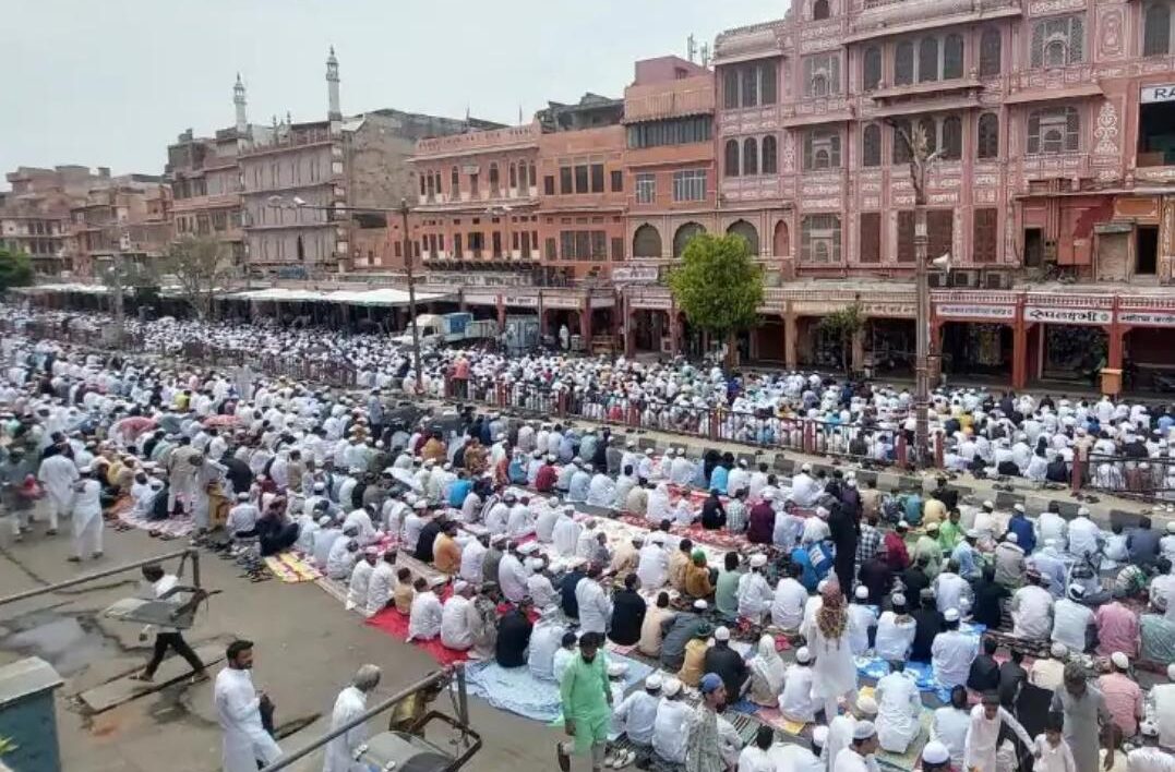Heads bowed in worship to Allah on the last Jumma Namaz of Ramadan.