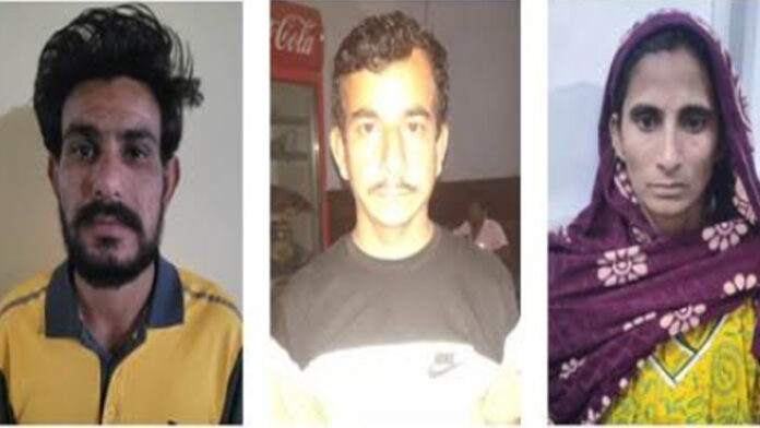 Four smugglers including a woman arrested