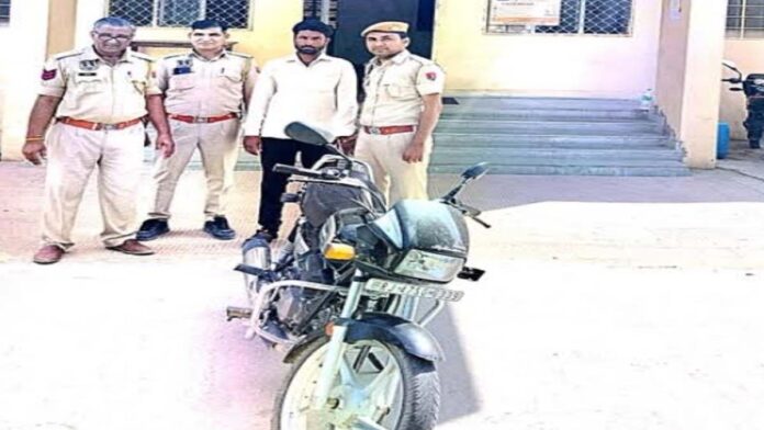 dupa Two wheeler thief caught by police