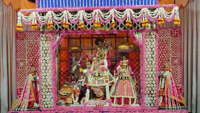 Devotees gathered to visit temples on Ekadashi
