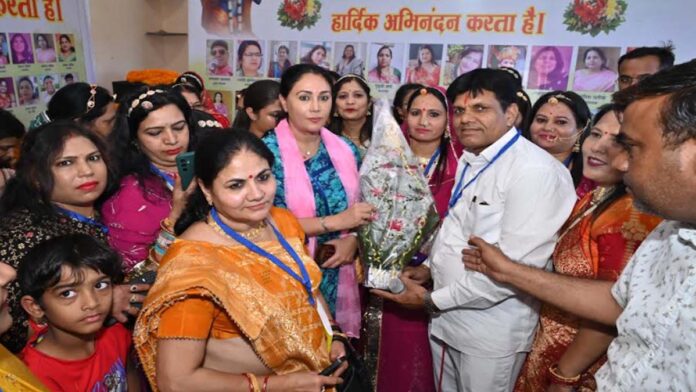 Women of Shri Shyam Sakhi Mandal danced on Rajasthani theme wearing Rajputi costumes