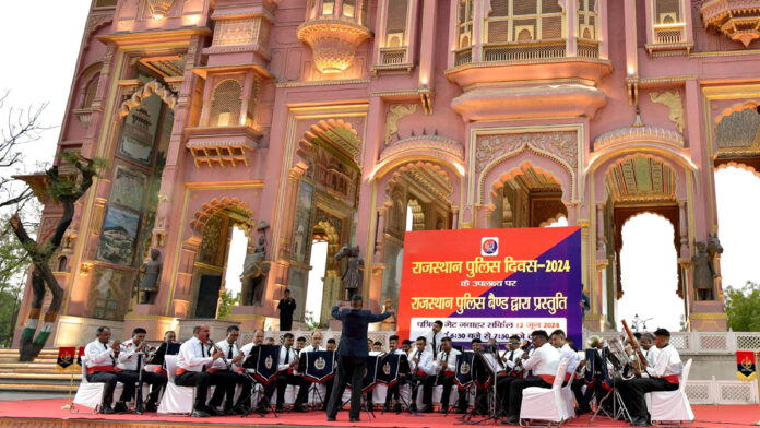 Rajasthan Police Band won the hearts of the residents of Pink City