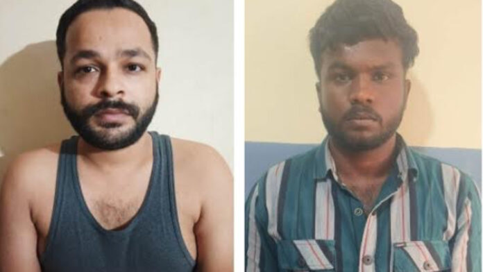 Two miscreants with two pistols were caught at CST