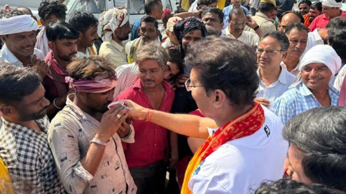 Colonel Rajyavardhan Rathore arranged for a green shade to provide relief from the heat