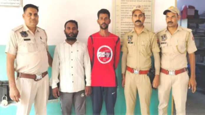 Two miscreants of e-rickshaw thief gang got caught by police