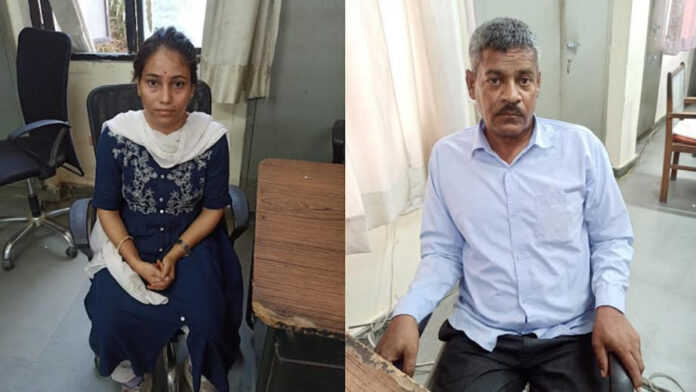Patwari and Gram Pratihari arrested taking bribe