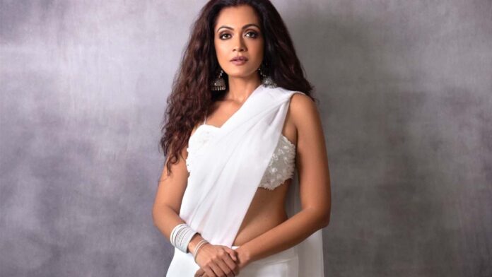 Actress Sheena Chauhan