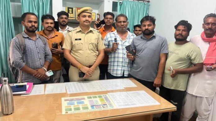 Police recovered eleven lost mobile phones worth three lakh rupees