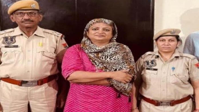 A fraudster who cheated for Rs 60 lakhs was arrested from Delhi