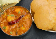 मेहमान आएं तो उन्हें बनाकर खिलाएं राधावल्लभी पूरी