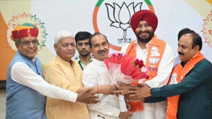 Ravneet Singh Bittu received a warm welcome at the BJP office after filing his nomination for the Rajya Sabha by-election