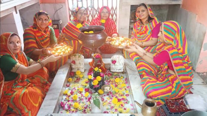 On the day of Akhand Bharat Sankalp Diwas, Rudrabhishek was performed in 108 Shiva temples