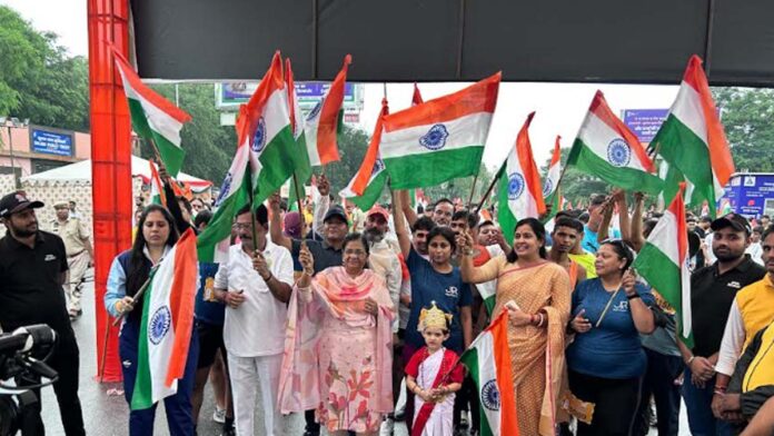 Every home tricolor campaign: School children ran in the tricolor marathon in Jaipur