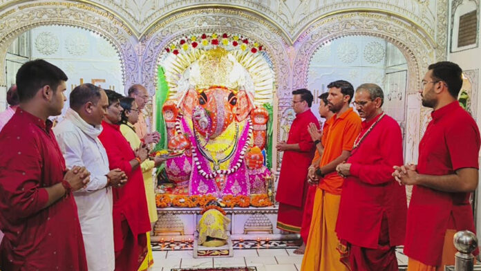 On Rishi Panchami, the Sapta Rishis were worshipped as per tradition in the Ganesh Ji Maharaj temple of Shri Nahar
