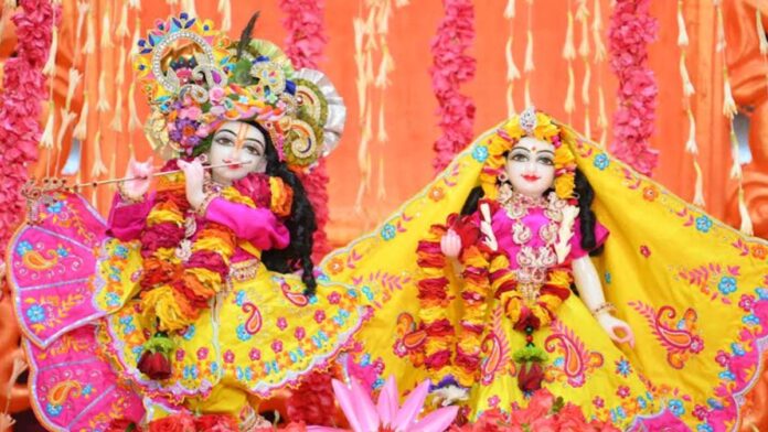 Barsana ki Ladli welcomed with great pomp in Shri Krishna Balram temple