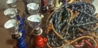 आलीशान बिल्डिंग में चल रहे हुक्का-बार पर पुलिस का छापा Hookah bar was running under the guise of a cafe