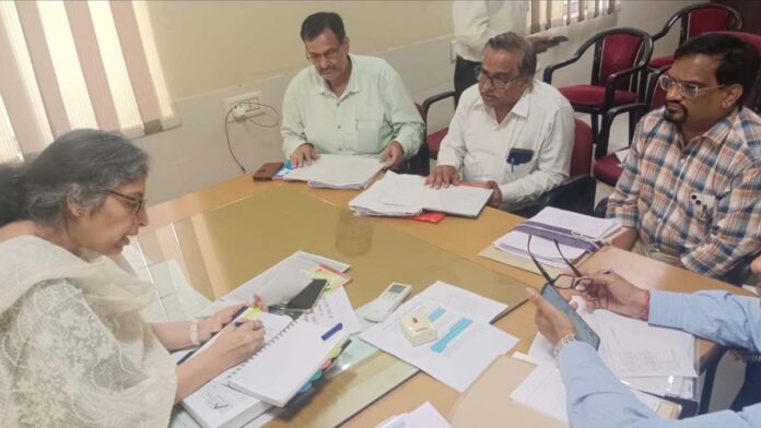 Provide maximum benefits to farmers by completing the targets allocated in budget announcements on time: Agriculture Commissioner