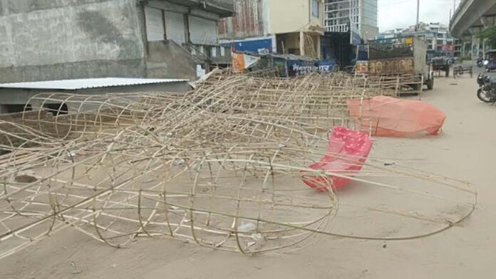 Impact of inflation on Ravana's effigies: The price of bamboo and iron wires increased