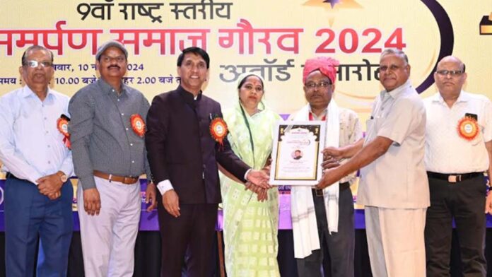 Santosh Kumar Mirwal was awarded the Mother Teresa Samarpan Samaj Gaurav Award 2024