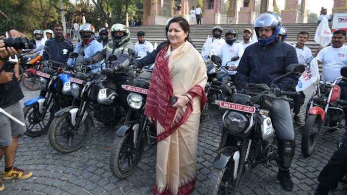 Amul and Saras together gave a grand welcome to the bikers of White Revolution
