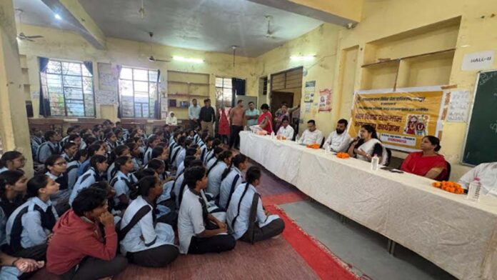 Organizing a street play on the theme of preventing child marriage