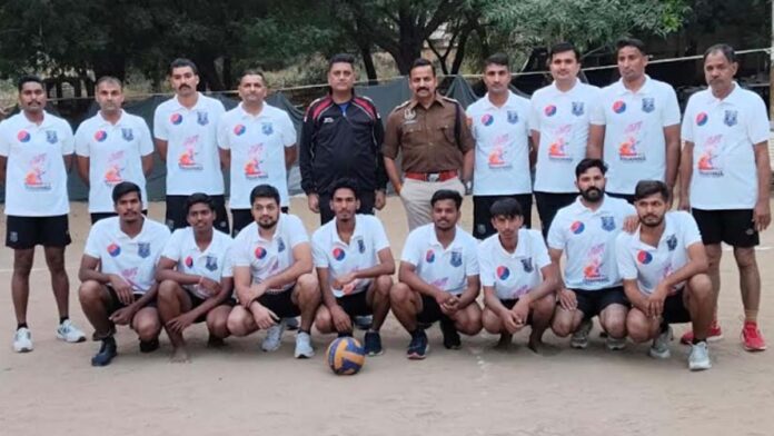 Police-Public Volley Ball League inaugurated Police-Public Volley Ball League inaugurated