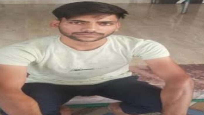 Bookie arrested for betting on Pakistan-Australia cricket match Bookie arrested for betting on Pakistan-Australia cricket match