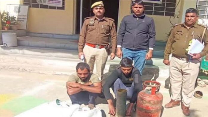 Two robbers arrested for robbery