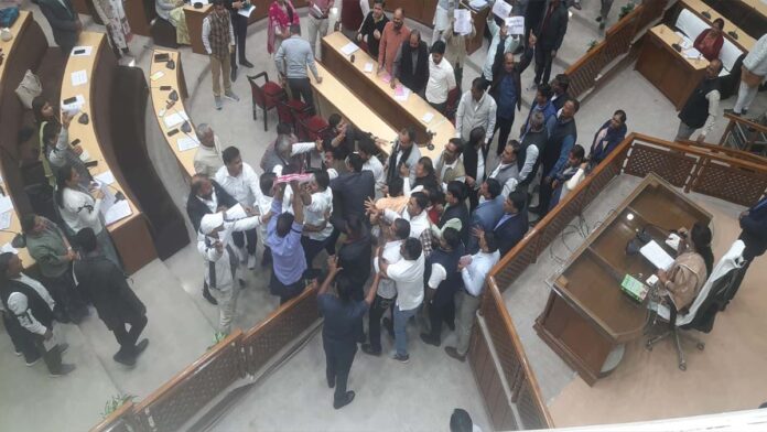 Uproarious drama in the general meeting of Greater Corporation