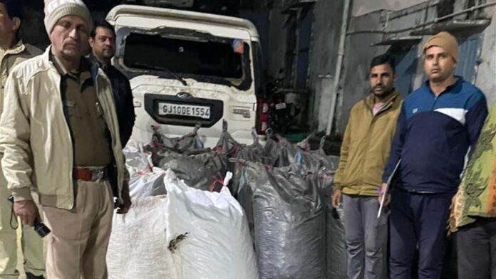 Scorpio car seized along with 440 kg illegal poppy husk worth Rs. 66 lakh