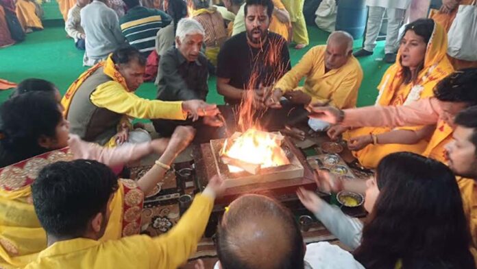 Nine Kundiya Gayatri Maha Yagya today in Govind Devji Temple