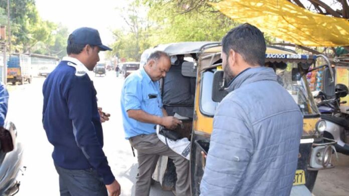 Police conducts intensive checking campaign against unfit and traffic rule violating child vehicles