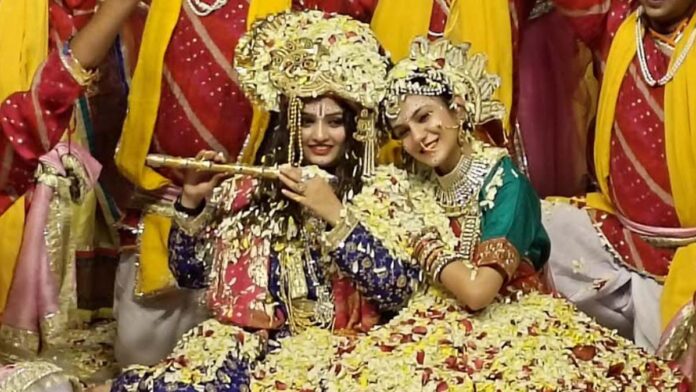Traditional Fagotsav organized at Aaradha Shri Radha Govind Dev Ji Temple