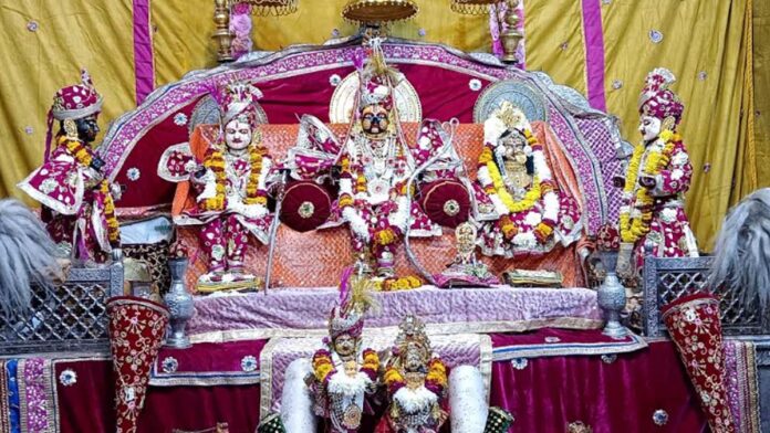 Thakurji will be fed Holi with flowers in Shri Ramchandra temple Thakurji will be fed Holi with flowers in Shri Ramchandra temple