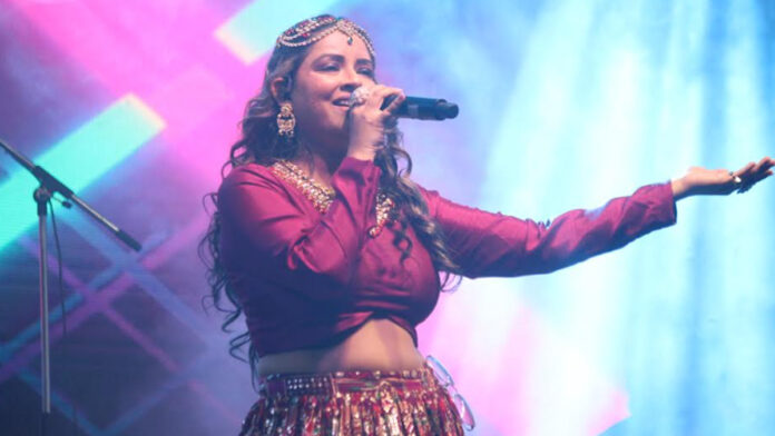 Fusion band performance by Saregama fame Renee Chandra and Honey Trooper at Rajasthan Day celebration