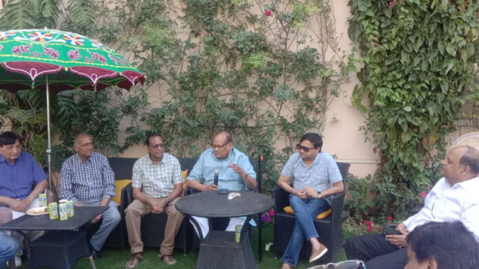 MLA Kalicharan Saraf assured to remove encroachment within seven days