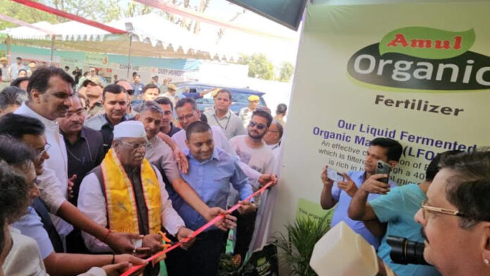 Amul Organic Fertilizer launched in Pinjrapol Gaushala
