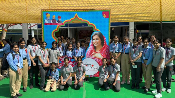 Free cervical vaccine given to girls