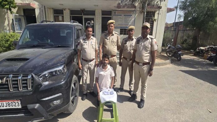 A miscreant arrested with a country-made pistol and eight live cartridges