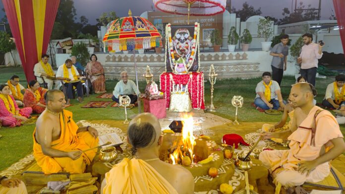 Grand celebration of Nrisinha Chaturdashi in Gupt Vrindavan Dham