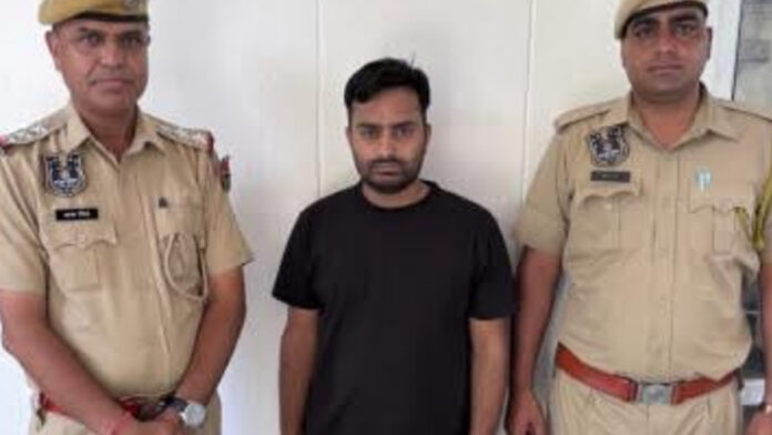 Company account manager arrested for embezzling Rs 2 crore 37 lakh