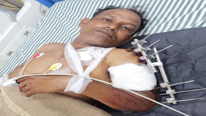 The thief who entered the house fired at the person when he was chased